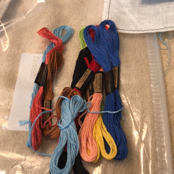 Needles 'N Hoops GRANDMOTHER SAMPLER Stamped Cross Stitch Kit - Picture 6 of 6